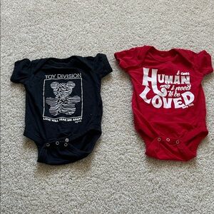 Black and Red Baby Bodysuit Set